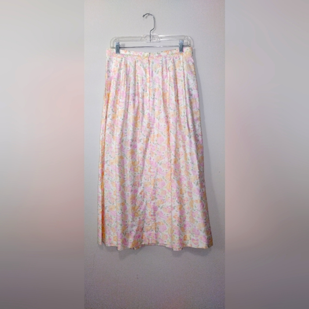 Beautiful VTG Pastel Floral Print Skirt